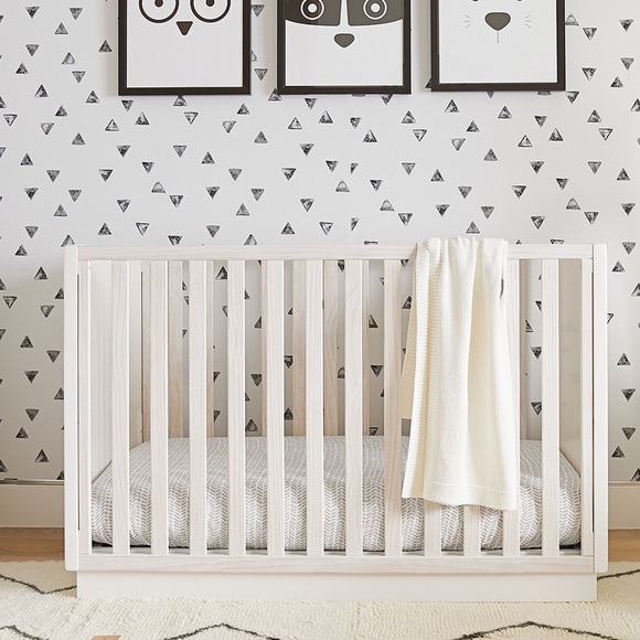 Pottery Barn Kids Essential Crib/Toddler Waterproof Mattress Pad - Picture 2 of 2